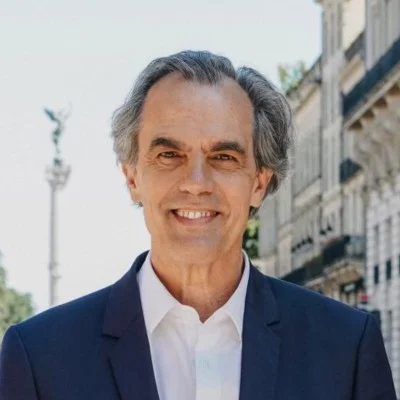 Philippe Dessertine, conférencier et économiste, tête de liste pour les élections municipales 2026 à Bordeaux.