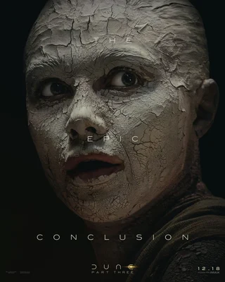 Gros plan d'une tête à la texture fissurée sur l'affiche officielle de Dune : Part Three.