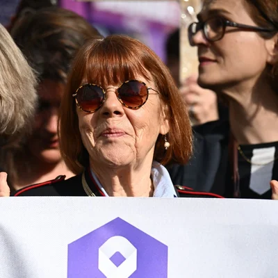 Gisèle Pelicot lors du cortège parisien pour les droits des femmes le 8 mars.