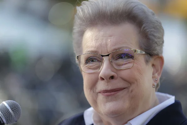 Catherine Trautmann lors de l'annonce de sa candidature aux élections municipales à Strasbourg.