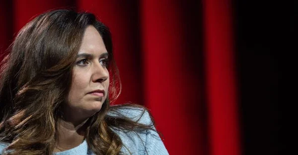 L'eurodéputée Sarah Knafo lors d'une interview