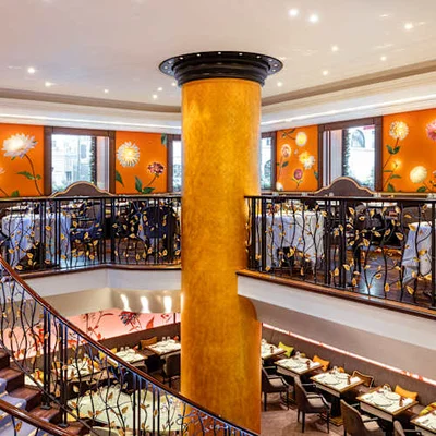 Le restaurant Le 114 Faubourg à l'intérieur de l'hôtel Bristol.