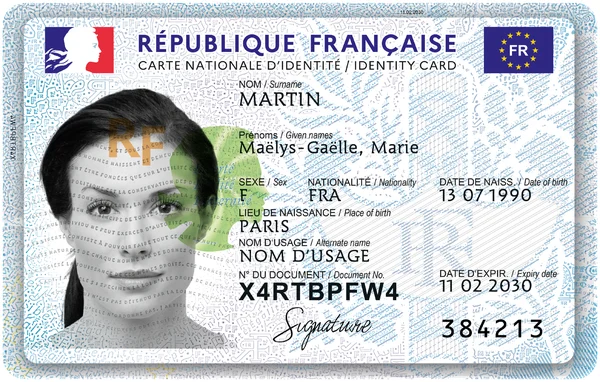 Une carte nationale d'identité française avec les détails d'état civil.