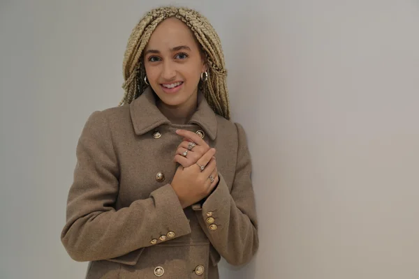 Monroe, future représentante de la France à l'Eurovision 2026.