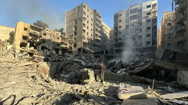 Israël continue de pilonner la banlieue sud de Beyrouth et l'est du Liban.