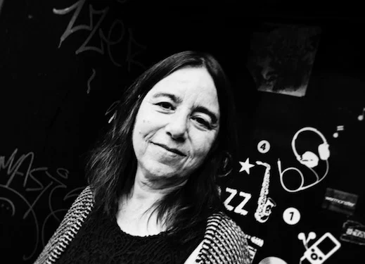 Portrait de l'autrice Sarah Schulman.