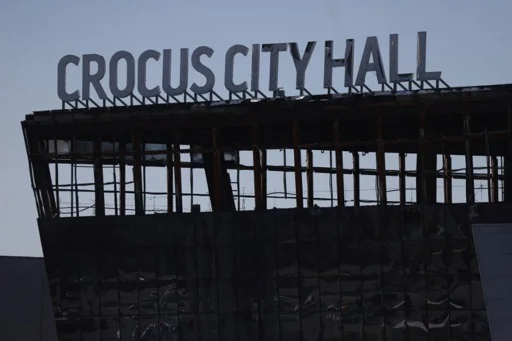 L'enseigne du Crocus City Hall, la salle de concert de la banlieue de Moscou ciblée par l'attaque djihadiste de mars 2024