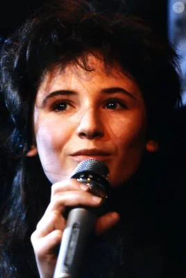 Portrait d'Elsa Lunghini en studio (années 80/90).