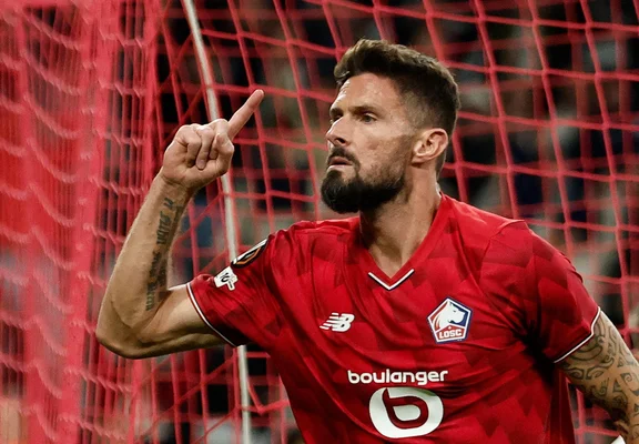 Olivier Giroud célébrant son but libérateur pour Lille face à Brann.