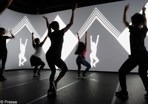 Séance d'Immersive Fitness proposée par Les Mills et Reebok.