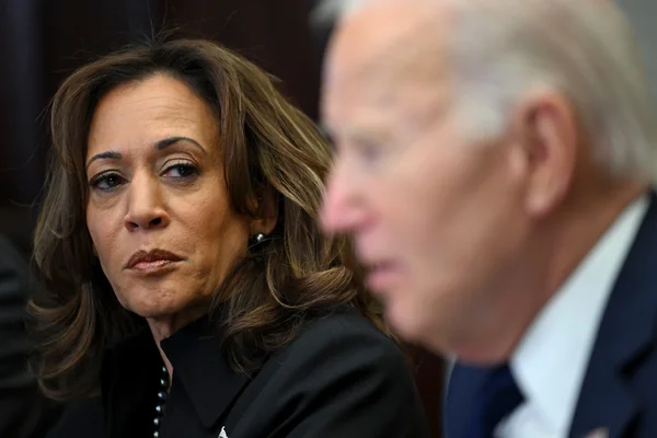États-Unis : Harris accuse Biden d'inconscience dans son livre