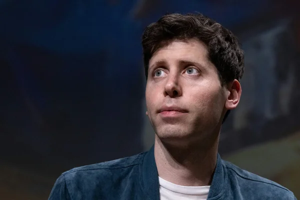 Sam Altman, initiateur du jeton crypto Worldcoin basé sur le scan de l'iris.