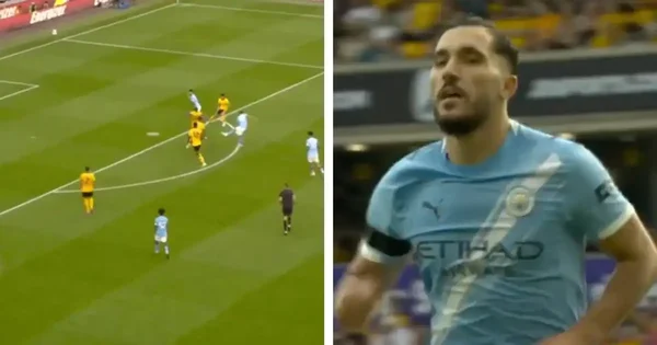 Rayan Cherki en brassard de capitaine lors d'un match de Premier League.