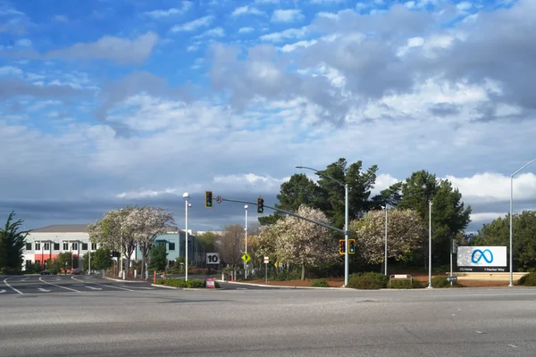 L'entrée du complexe du siège social de Meta Platforms à Menlo Park, en Californie.