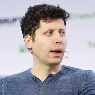 Sam Altman et Michael Arrington discutant sur scène lors de TechCrunch Disrupt NY 2014.