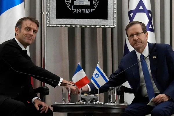 Rencontre entre Emmanuel Macron et Benjamin Netanyahu dans le cadre d'une médiation pour le Liban.