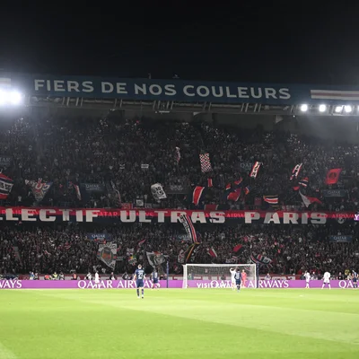 Les supporters et le Collectif Ultras Paris dans les tribunes lors du match PSG-Bayern.