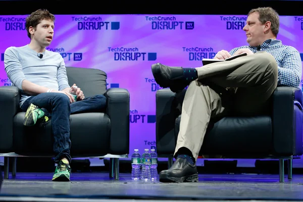 Sam Altman et Michael Arrington lors de l'événement TechCrunch Disrupt NY en 2014.