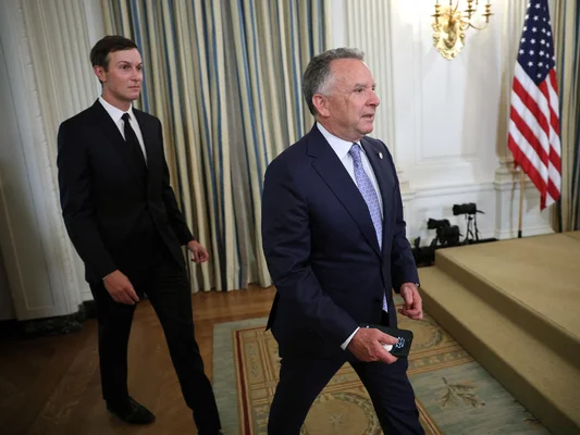 Des négociateurs américains et ukrainiens lors de réunions productives à Miami.