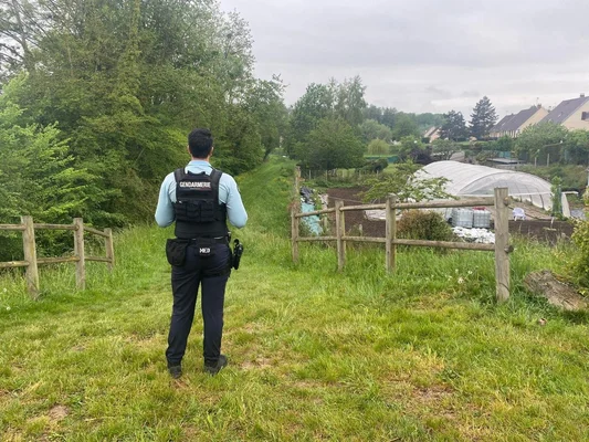 Un enquêteur de la gendarmerie sur le terrain.