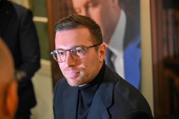 Jordan Bardella lors de son interview où il tacle Kylian Mbappé.