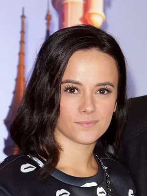 Alizée en haut noir à motifs de lèvres