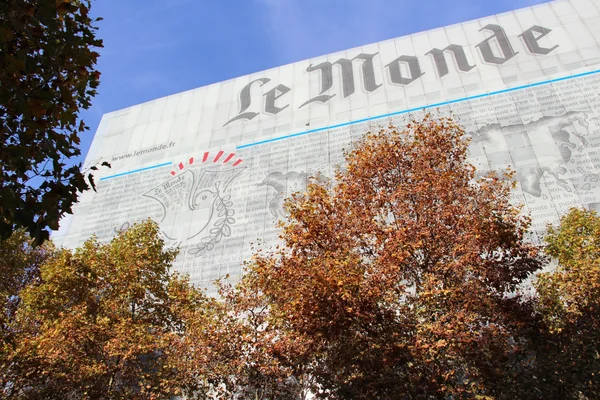 Les plus puissants du monde poursuivent les médias avant même la publication des articles, déclare un éditeur