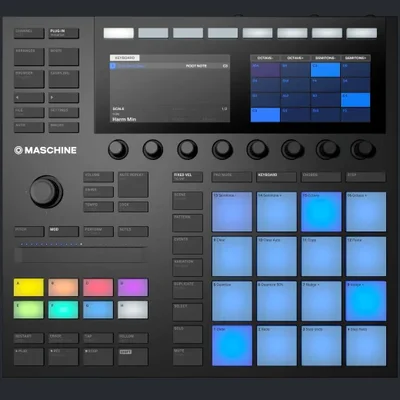 Native Instruments Maschine MK3, drum machine et sampler.
