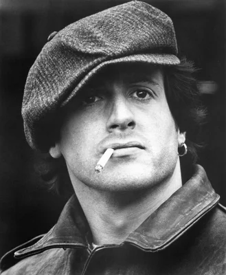 Sylvester Stallone en 1978, look rock et décontracté