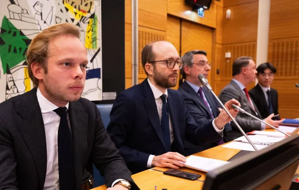 Charles Alloncle lors d'une séance de la commission d'enquête sur l'audiovisuel public.