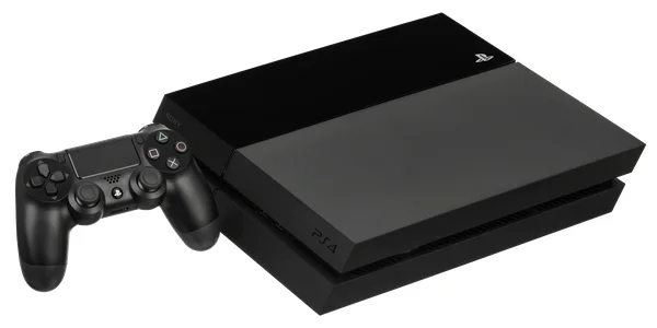 PlayStation 4 et sa manette DualShock 4, console toujours compatible avec le service PlayStation Plus.