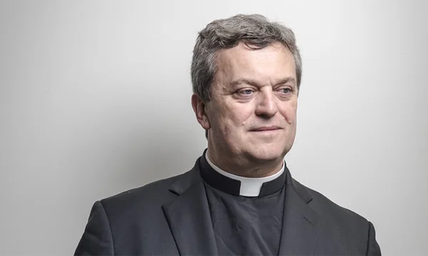 Mgr Benoist de Sinety, portrait officiel.