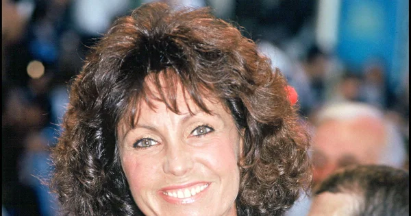Portrait de Loulou Kitchen, influenceuse et petite-fille de Chantal Nobel.