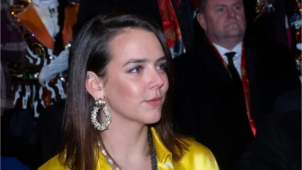 Stéphanie de Monaco : d'Ouragan à son duo avec Michael Jackson, la carrière musicale de la princesse - Voici.fr