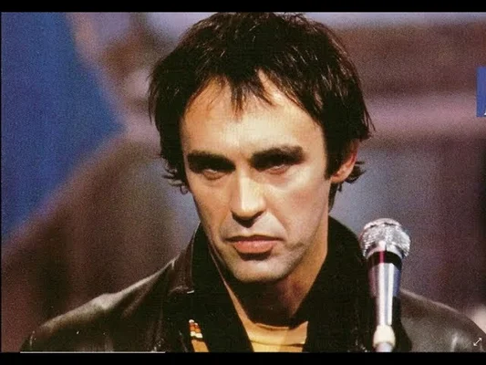 Jean-Patrick Capdevielle interprétant « Quand t'es dans le désert » en 1980.