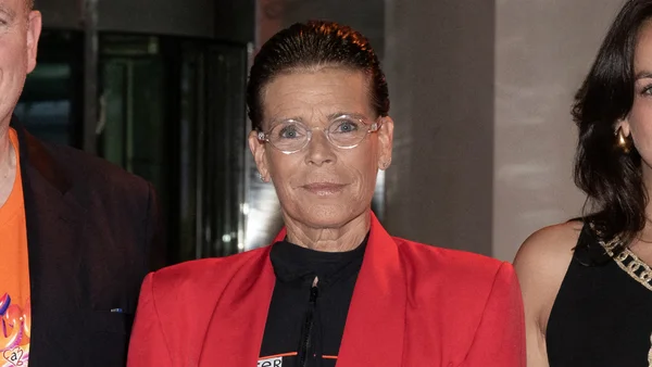 Stéphanie de Monaco va-t-elle faire son retour dans la musique ? Elle répond ! - Télé 7 Jours