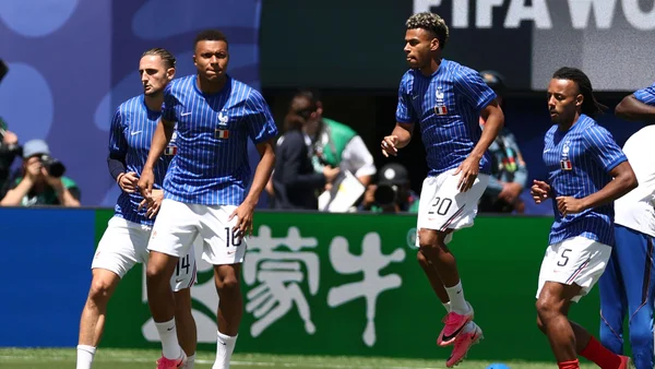 Les Bleus à l'entraînement avant le choc contre le Sénégal.