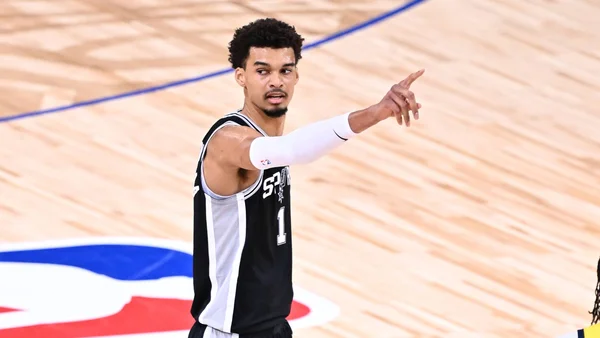 NBA Cup - Un mois après, Victor Wembanyama signe un retour de folie avec les Spurs contre le Thunder : « Il a été phénoménal » - Eurosport