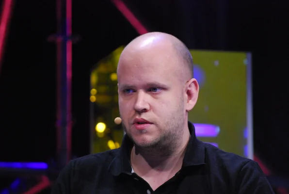 Portrait rapproché de Daniel Ek, cofondateur de Neko Health, lors d'un événement.
