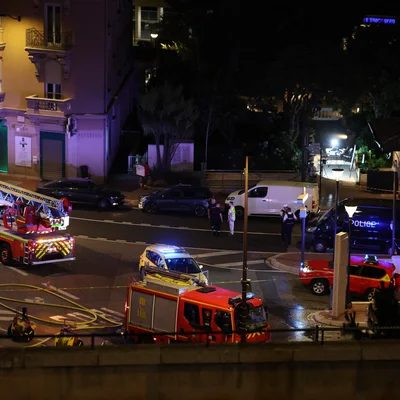 Les secours sur place après l'explosion du colis piégé à Monaco.