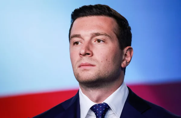 Jordan Bardella, président du Rassemblement national, visé par une enquête du Parquet européen.