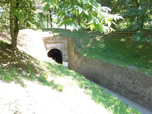 La Porte Bangor à Le Palais (Belle-Île-en-Mer), une fortification urbaine des XVIIIe et XIXe siècles.