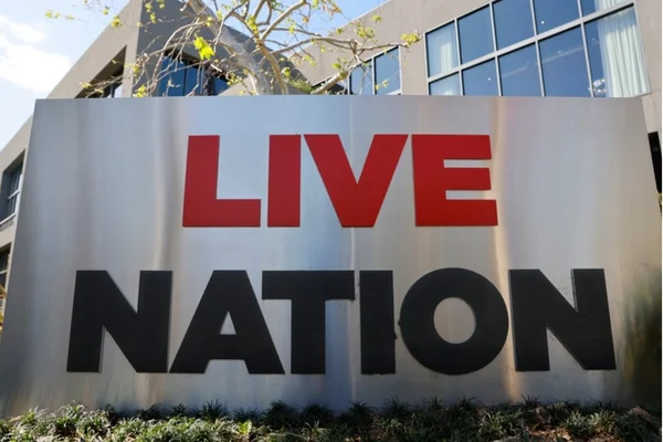 Enseigne de Live Nation, symbole de la domination du marché de la billetterie.