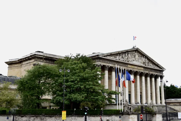Le Palais Bourbon, siège de l'Assemblée nationale à Paris