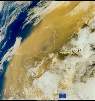 Panache de poussières du Sahara vu par satellite au-dessus de l'Europe occidentale.