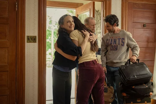 Scène d'adieu ou de retrouvailles dans le film Don't Say Good Luck.