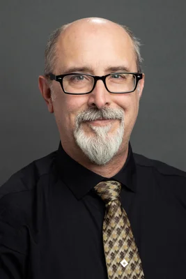 Portrait de Douglas Wilson, professeur d'études bibliques à l'Université Waynesburg.