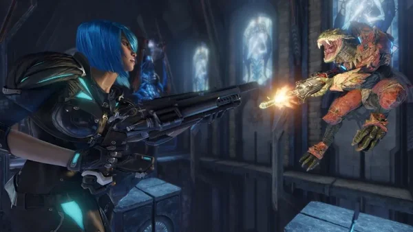 Artwork promotionnel officiel de Quake Champions montrant une championne aux cheveux bleus en armure pointant son fusil vers une petite créature reptilienne armée dans un couloir sombre de science-fiction